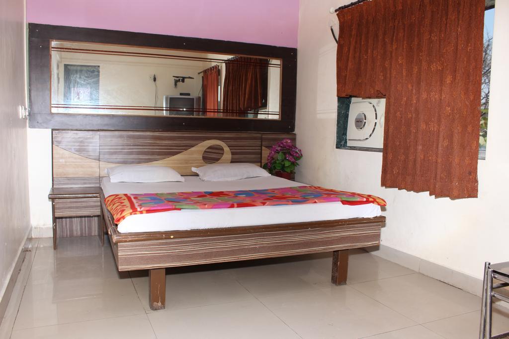 Hotel Shiva Panvel Luaran gambar